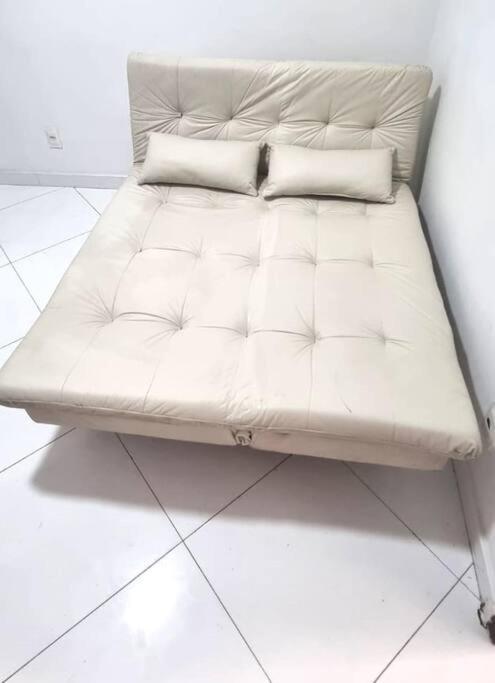 Quarto E Sala A Uma Quadra Da Praia Copacabana Posto 02 Rio de Janeiro Exteriér fotografie