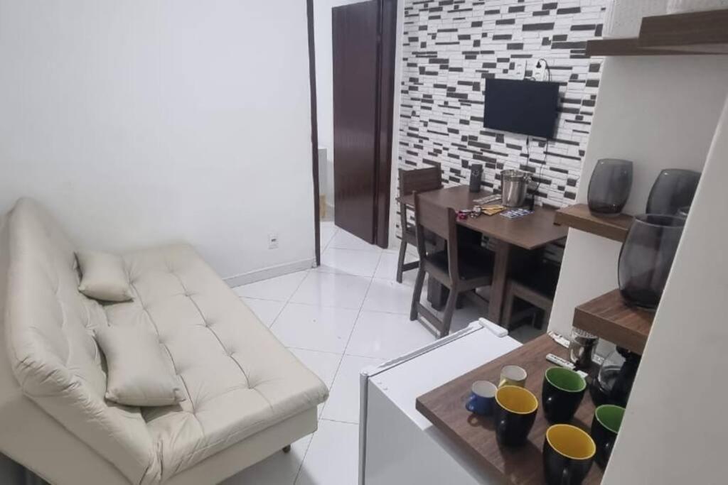 Quarto E Sala A Uma Quadra Da Praia Copacabana Posto 02 Rio de Janeiro Exteriér fotografie